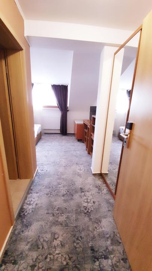 Valea Lupului  Stay Inn Rediu المظهر الخارجي الصورة