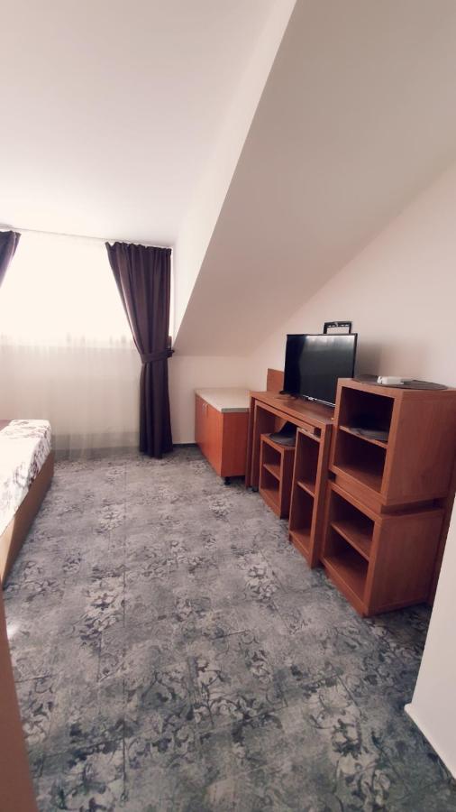 Valea Lupului  Stay Inn Rediu المظهر الخارجي الصورة