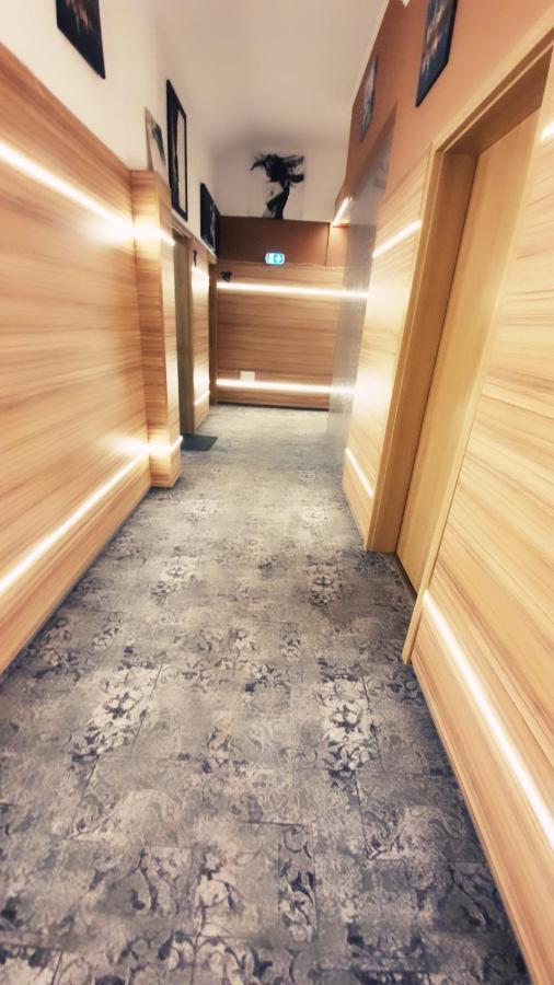 Valea Lupului  Stay Inn Rediu المظهر الخارجي الصورة