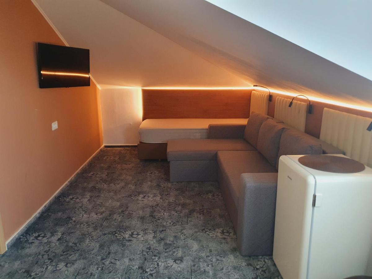 Valea Lupului  Stay Inn Rediu المظهر الخارجي الصورة