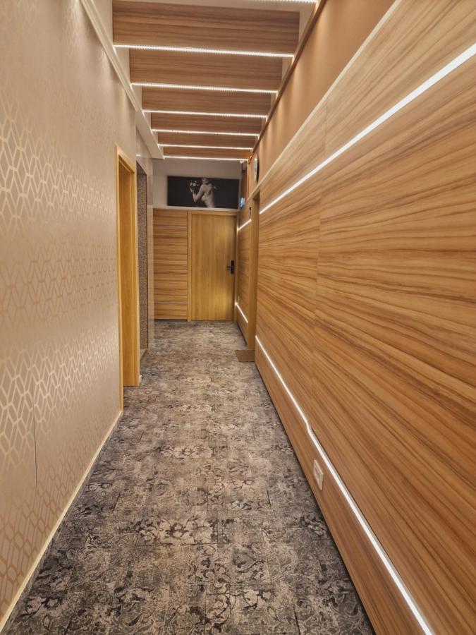 Valea Lupului  Stay Inn Rediu المظهر الخارجي الصورة