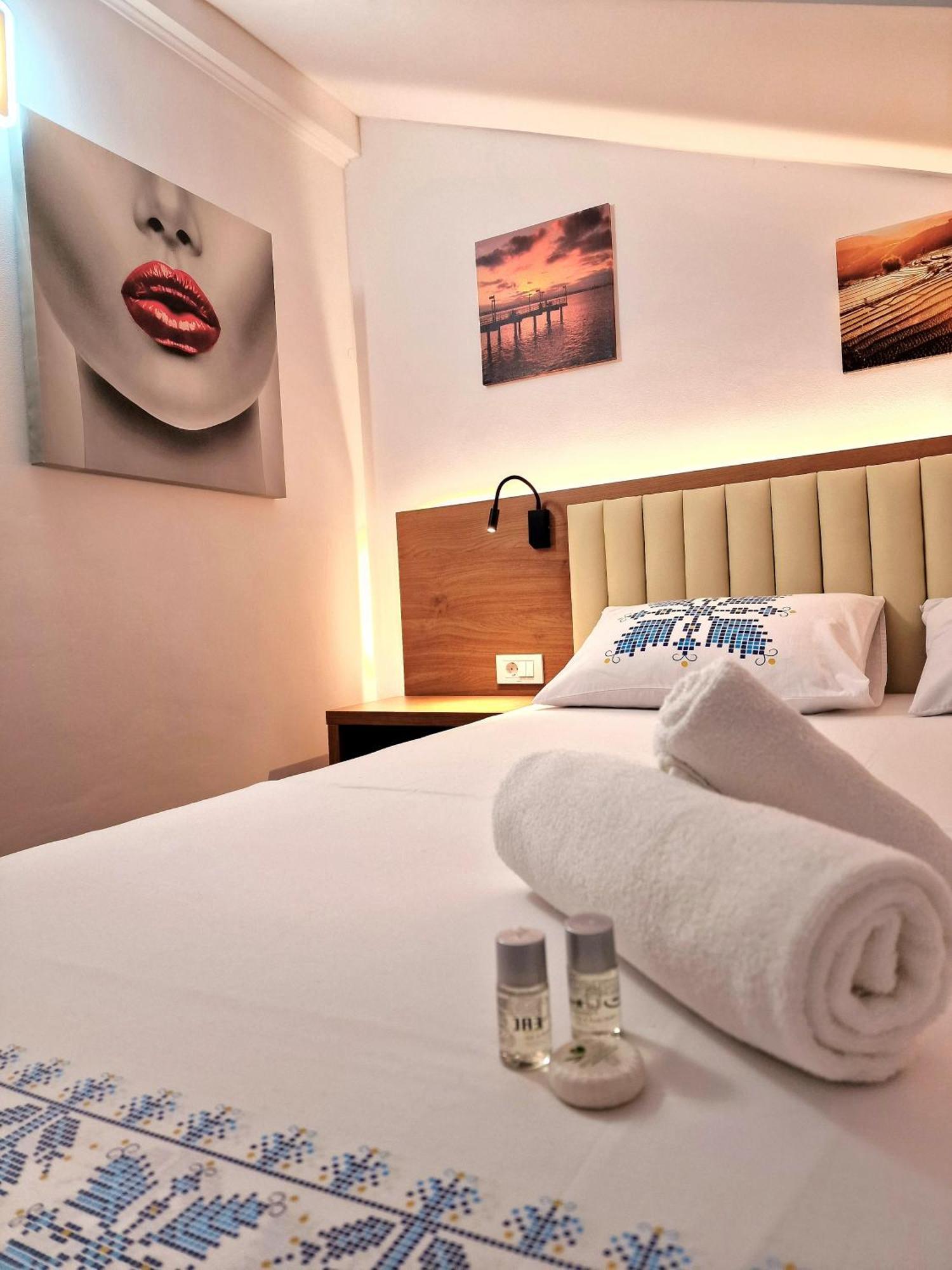 Valea Lupului  Stay Inn Rediu المظهر الخارجي الصورة